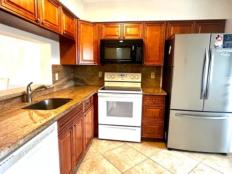 14426 Amberly Ln #203, Delray Beach, FL 33446