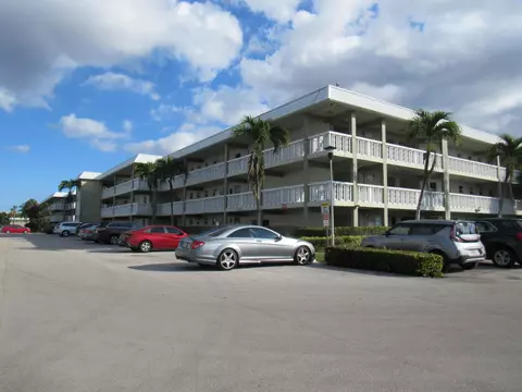 9872 Marina Blvd #1438, Boca Raton, FL 33428