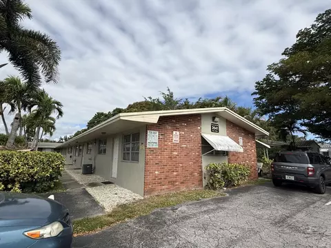 2641 Polk St #11, Hollywood, FL 33020