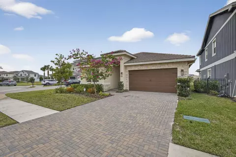 1411 Thistle Pl, Loxahatchee, FL 33470