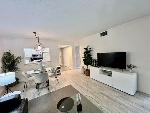 5640 SW 3rd Pl #217, Margate, FL 33068
