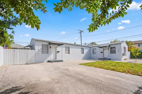 2140 Monroe Ter, Hollywood, FL 33020