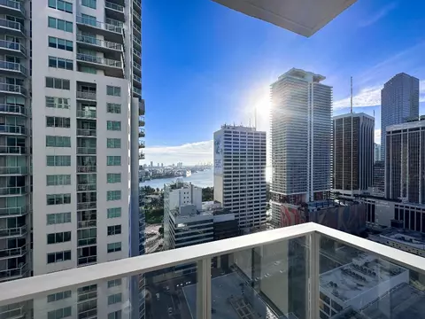 227 NE 2nd #2400, Miami, FL 33132