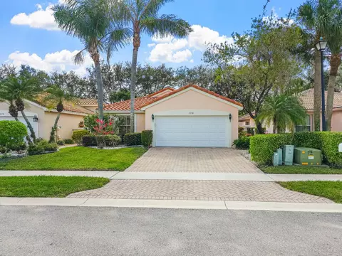 5178 Pelican Cove Dr, Boynton Beach, FL 33437