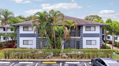 15364 Lakes Of Delray Blvd #61, Delray Beach, FL 33484