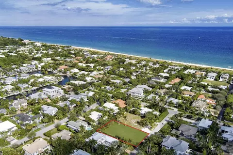 1117 Waterway Ln, Delray Beach, FL 33483