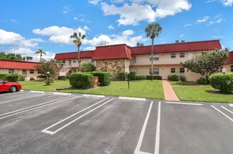 12016 Greenway Cir S #204, Royal Palm Beach, FL 33411