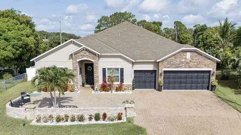 6920 NW Jorgensen Rd, Port Saint Lucie, FL 34983