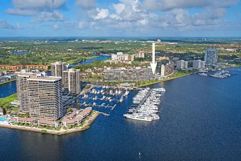 126 Lakeshore Dr #526, North Palm Beach, FL 33408