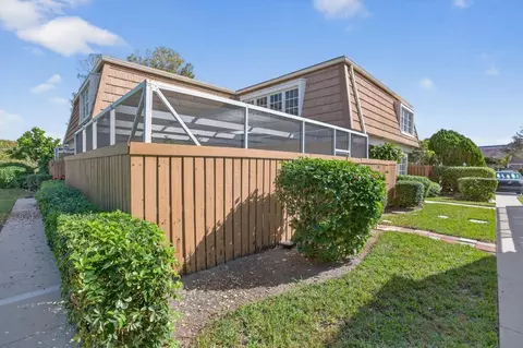 11556 Winchester Dr, Palm Beach Gardens, FL 33410
