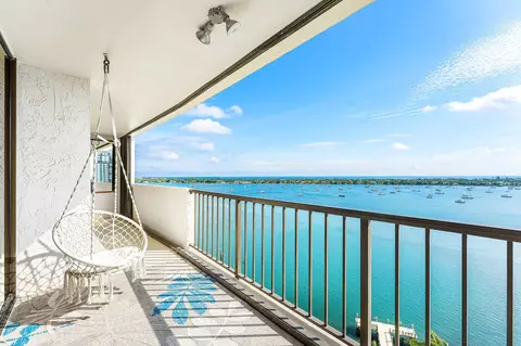 5200 N Flagler Dr #1502, West Palm Beach, FL 33407