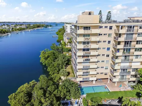 3581 S Ocean Blvd #2D, South Palm Beach, FL 33480