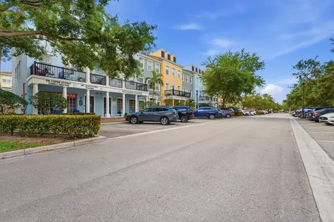 425 Greenwich Cir #204, Jupiter, FL 33458