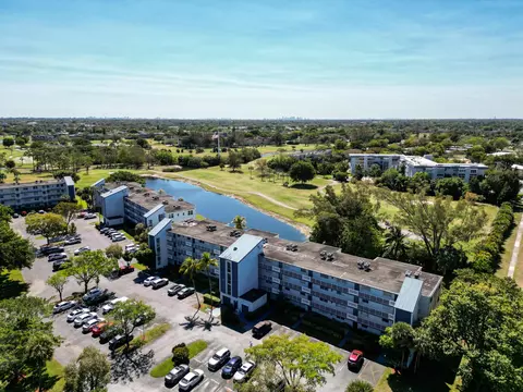 1470 NW 80th Ave #204, Margate, FL 33063