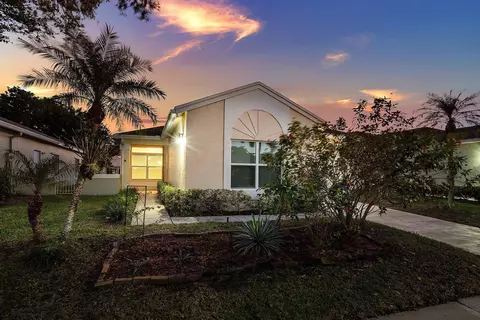7612 Mansfield Hollow Rd, Delray Beach, FL 33446