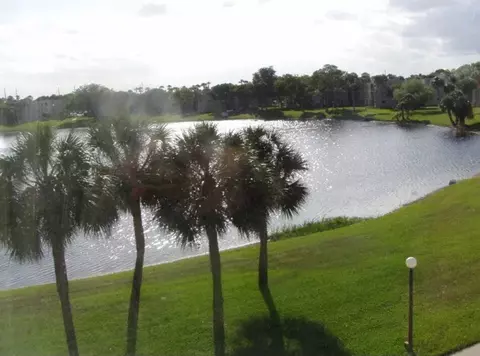 5130 Las Verdes Cir #307, Delray Beach, FL 33484