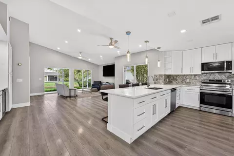 13150 Bonnette Dr, Palm Beach Gardens, FL 33418