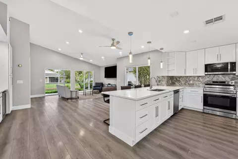 13150 Bonnette Dr, Palm Beach Gardens, FL 33418