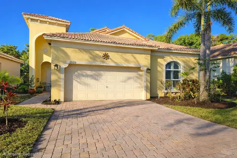 6020 Spring Lake Ter, Fort Pierce, FL 34951