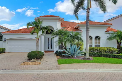 6564 Somerset Cir, Boca Raton, FL 33496