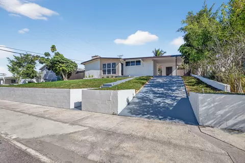 1426 Hillcrest Dr, Lake Worth Beach, FL 33461