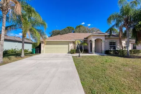 2077 SW Savage, Port Saint Lucie, FL 34953