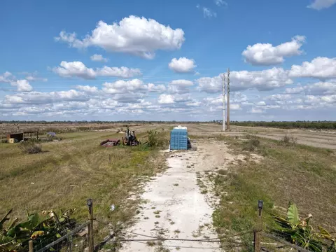 6694 5th Rd, Labelle, FL 33935