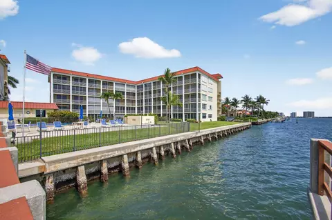 105 Paradise Harbour Blvd #506, North Palm Beach, FL 33408