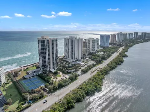 5380 N Ocean Dr #4A, Singer Island, FL 33404