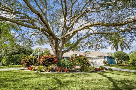 1022 SW Tiburon Way, Palm City, FL 34990