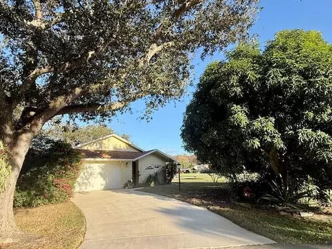 13296 SE Point O Woods Ct, Hobe Sound, FL 33455