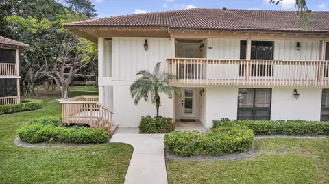 147 Brackenwood Rd, Palm Beach Gardens, FL 33418
