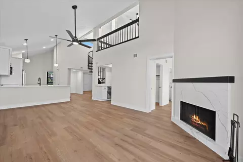 144 Bay Colony Dr N #PENTHOUSE, Juno Beach, FL 33408