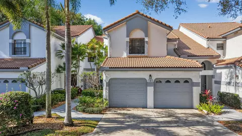 5374 Venetia Ct #B, Boynton Beach, FL 33437