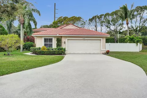 6332 Barton Creek Cir, Lake Worth, FL 33463
