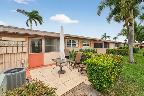 2971 W Crosley Dr #F, West Palm Beach, FL 33415