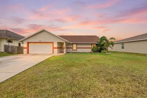 6927 NW Hershy Cir, Port Saint Lucie, FL 34983