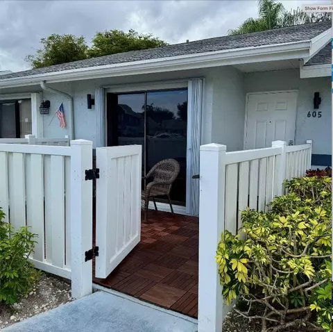 2641 Gately W #605, West Palm Beach, FL 33415