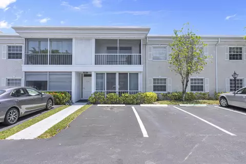 6487 Bay Club Dr #4, Fort Lauderdale, FL 33308