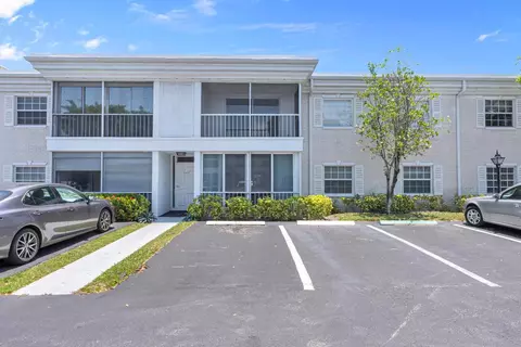 6487 Bay Club Dr #4, Fort Lauderdale, FL 33308