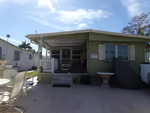 4238 S 88th Pl S, Boynton Beach, FL 33436