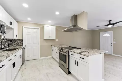 111 Alameda Ave, Sebastian, FL 32958