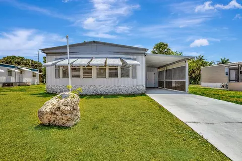 4072 74th St N #395, Riviera Beach, FL 33404