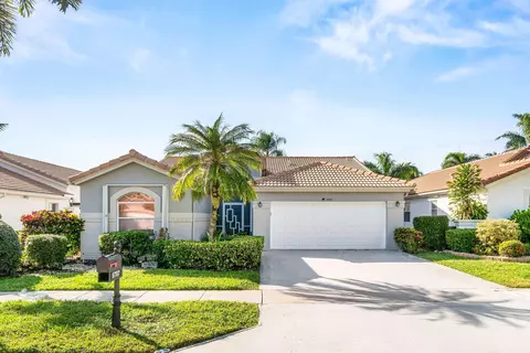 9707 Harbour Lake Cir, Boynton Beach, FL 33437