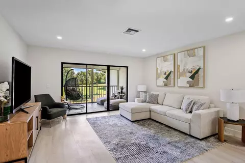 20 Southport Ln #D, Boynton Beach, FL 33436