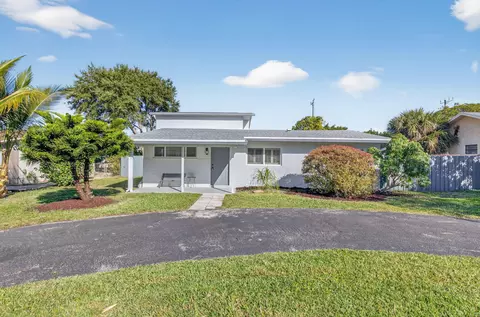 379 NW 23rd St, Boca Raton, FL 33431