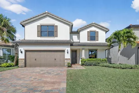 8275 Pedigree Cir, Lake Worth, FL 33467
