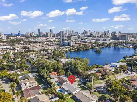 2451 NE 199th St, Miami, FL 33180
