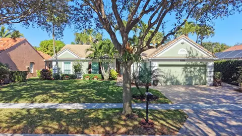 10299 Hunt Club Ln, Palm Beach Gardens, FL 33418