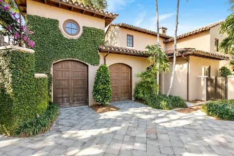 304 Villa Drive Dr, Jupiter, FL 33477